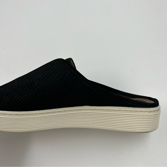 Sofft Women’s Beekon Snake Embossed Leather Sneaker Mule Black 10M Slip On - Picture 12 of 16